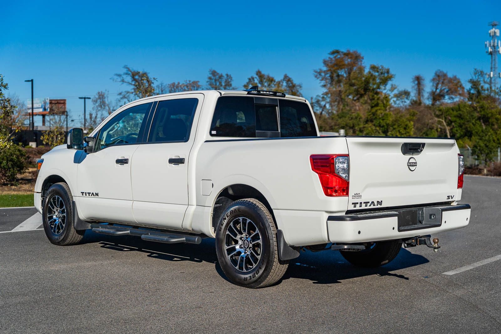 2024 Nissan Titan SV