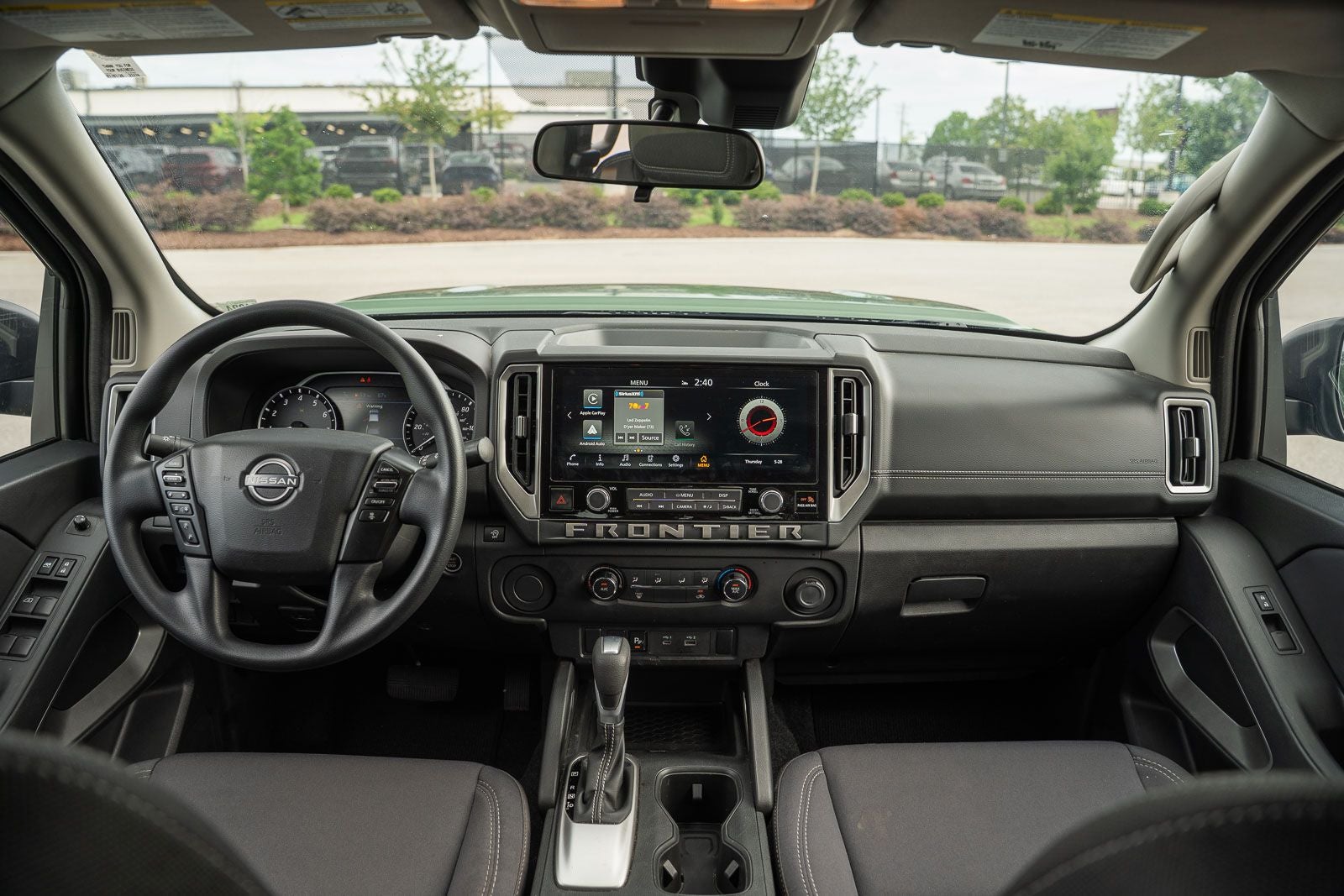 2025 Nissan Frontier SV