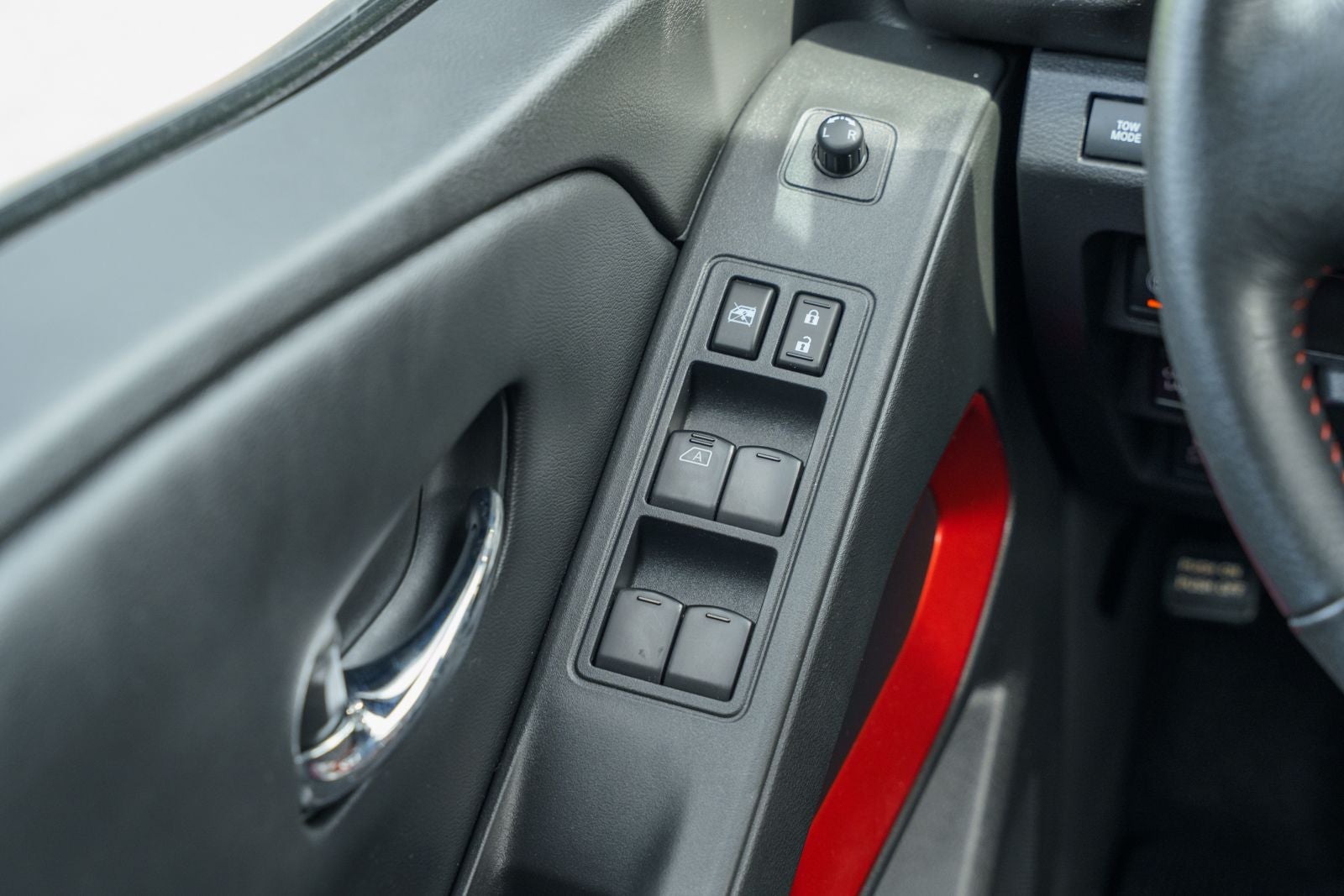 2025 Nissan Frontier PRO-X