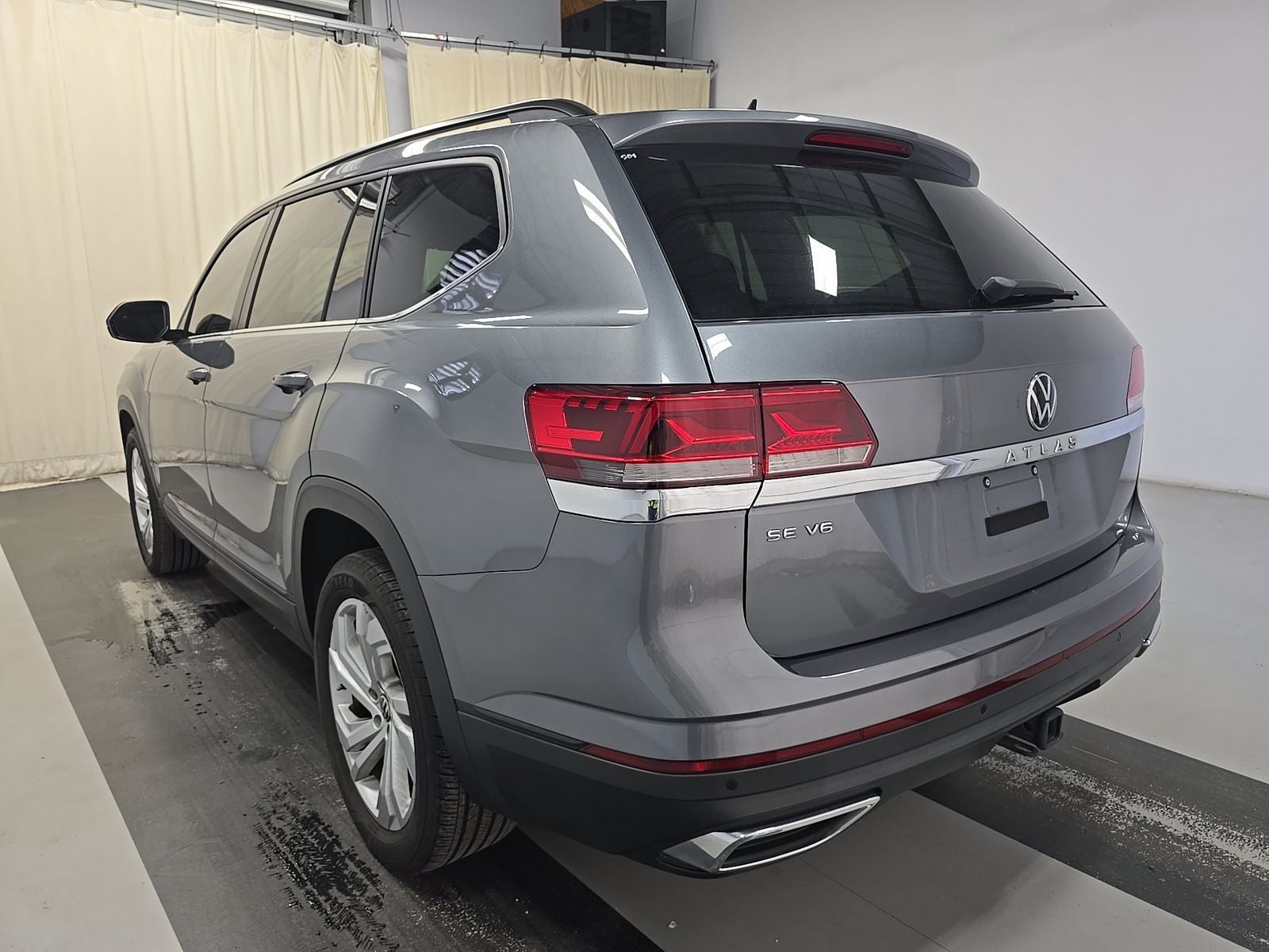 2023 Volkswagen Atlas 3.6L V6 SE w/Technology