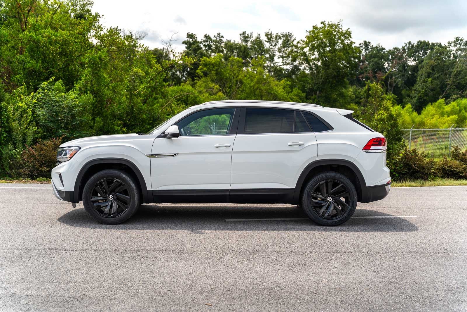 2023 Volkswagen Atlas Cross Sport 3.6L V6 SE w/Technology
