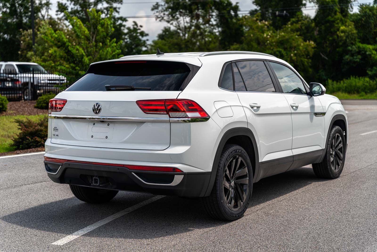 2023 Volkswagen Atlas Cross Sport 3.6L V6 SE w/Technology