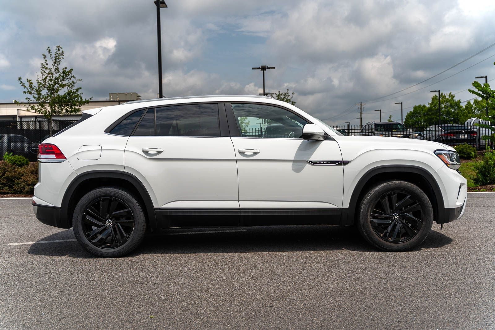 2023 Volkswagen Atlas Cross Sport 3.6L V6 SE w/Technology