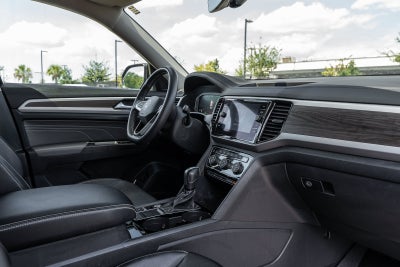 2022 Volkswagen Atlas 3.6L V6 SE w/Technology