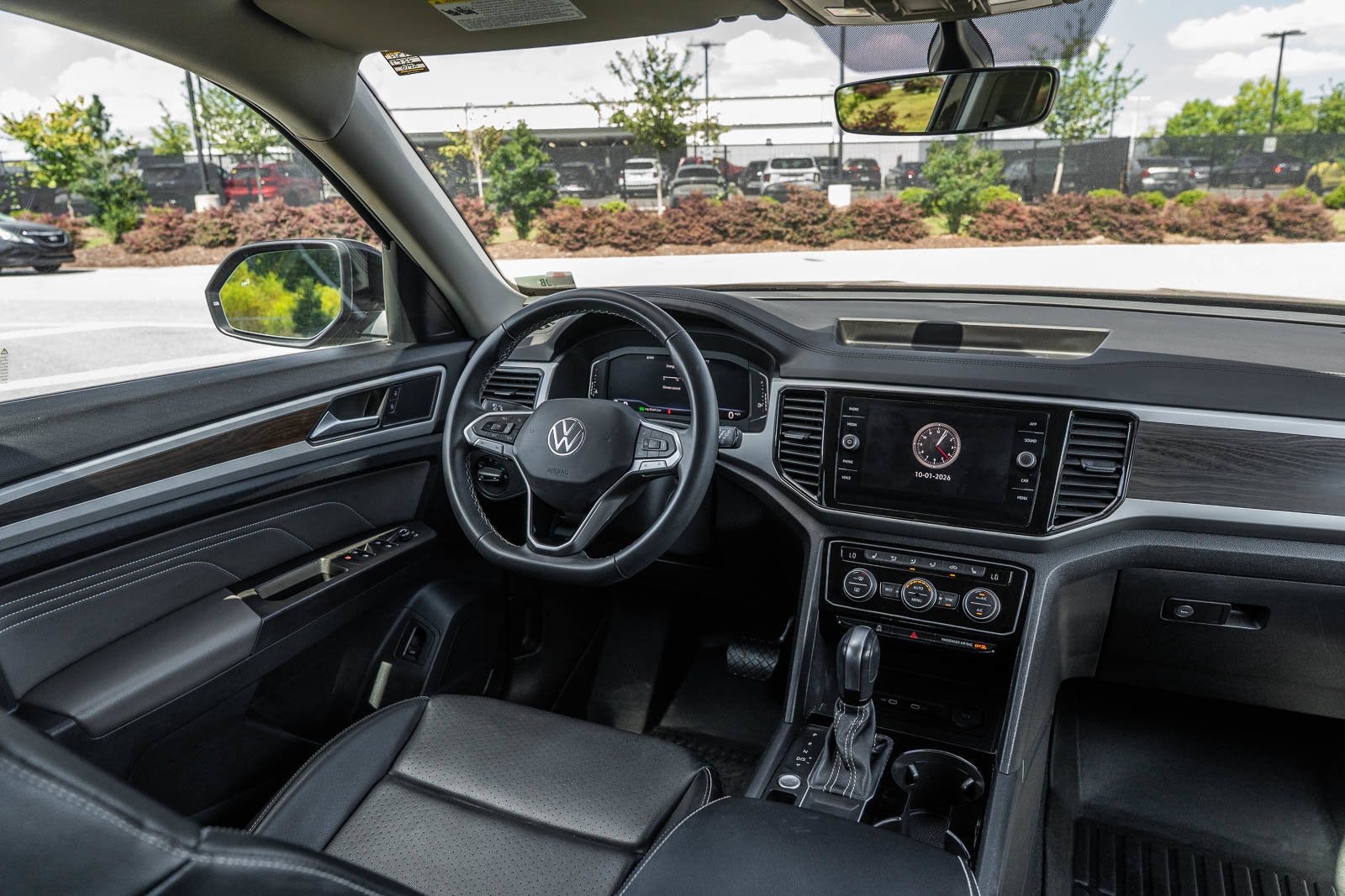 2022 Volkswagen Atlas 3.6L V6 SE w/Technology