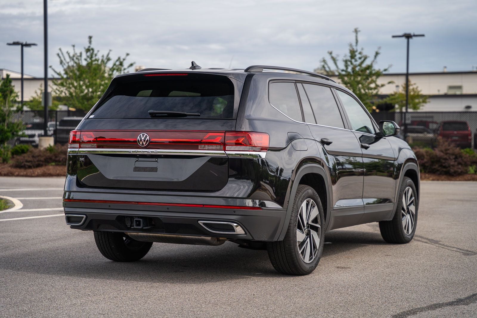 2025 Volkswagen Atlas 2.0T SE w/Technology