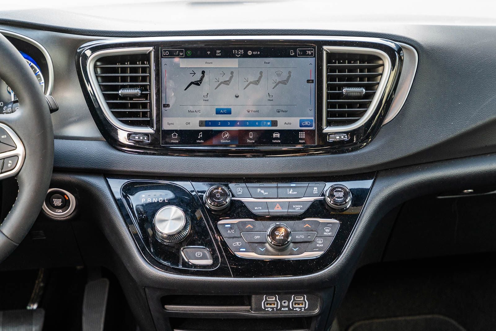 2025 Chrysler Pacifica Select