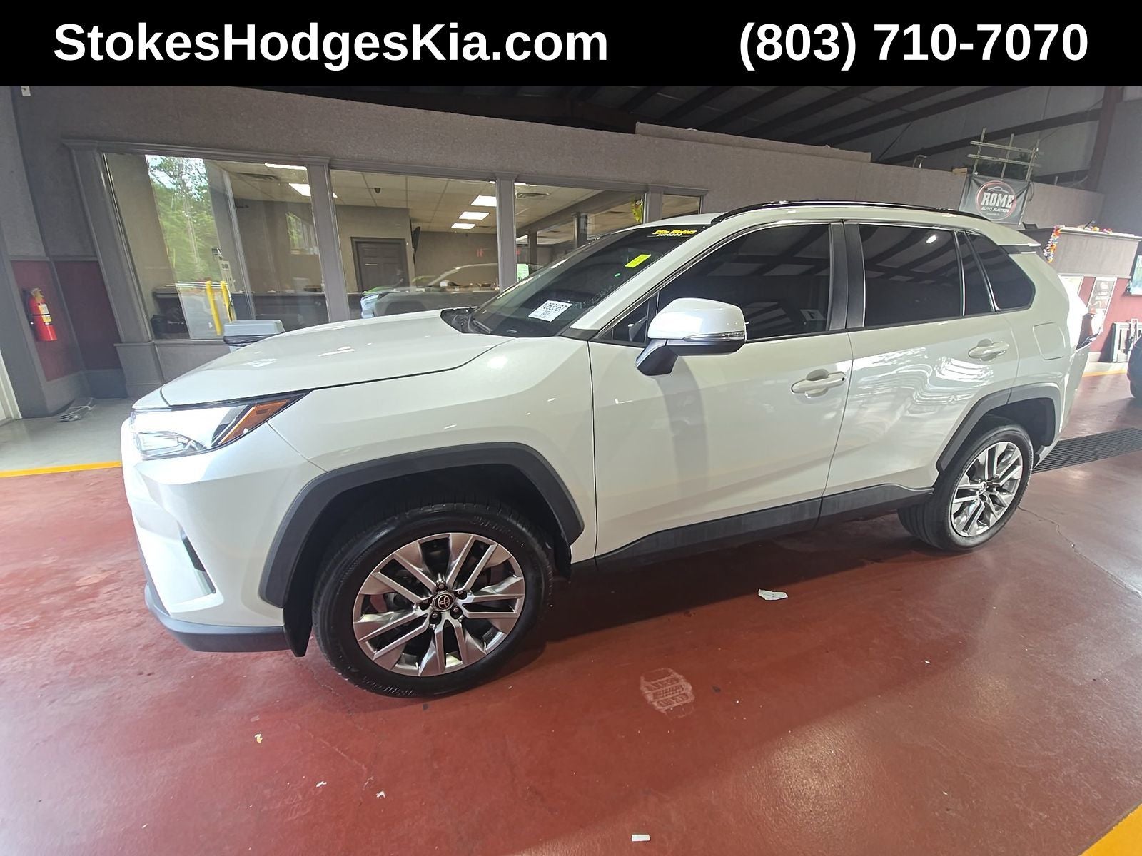 2022 Toyota RAV4 XLE Premium