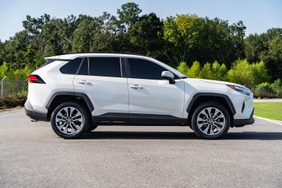 2022 Toyota RAV4 XLE Premium