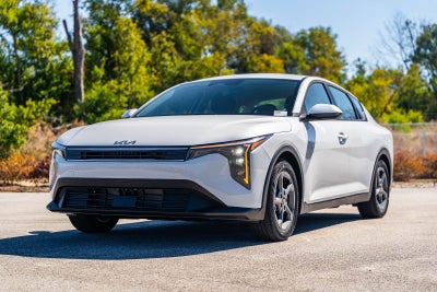 2026 Kia K4 LXS
