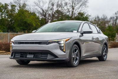 2026 Kia K4 LXS