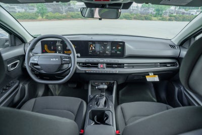 2026 Kia K4 LX