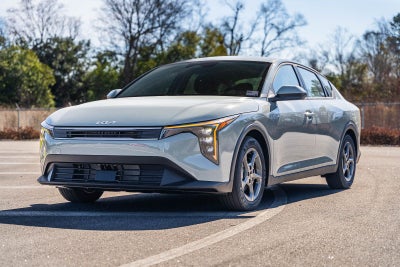 2026 Kia K4 LXS