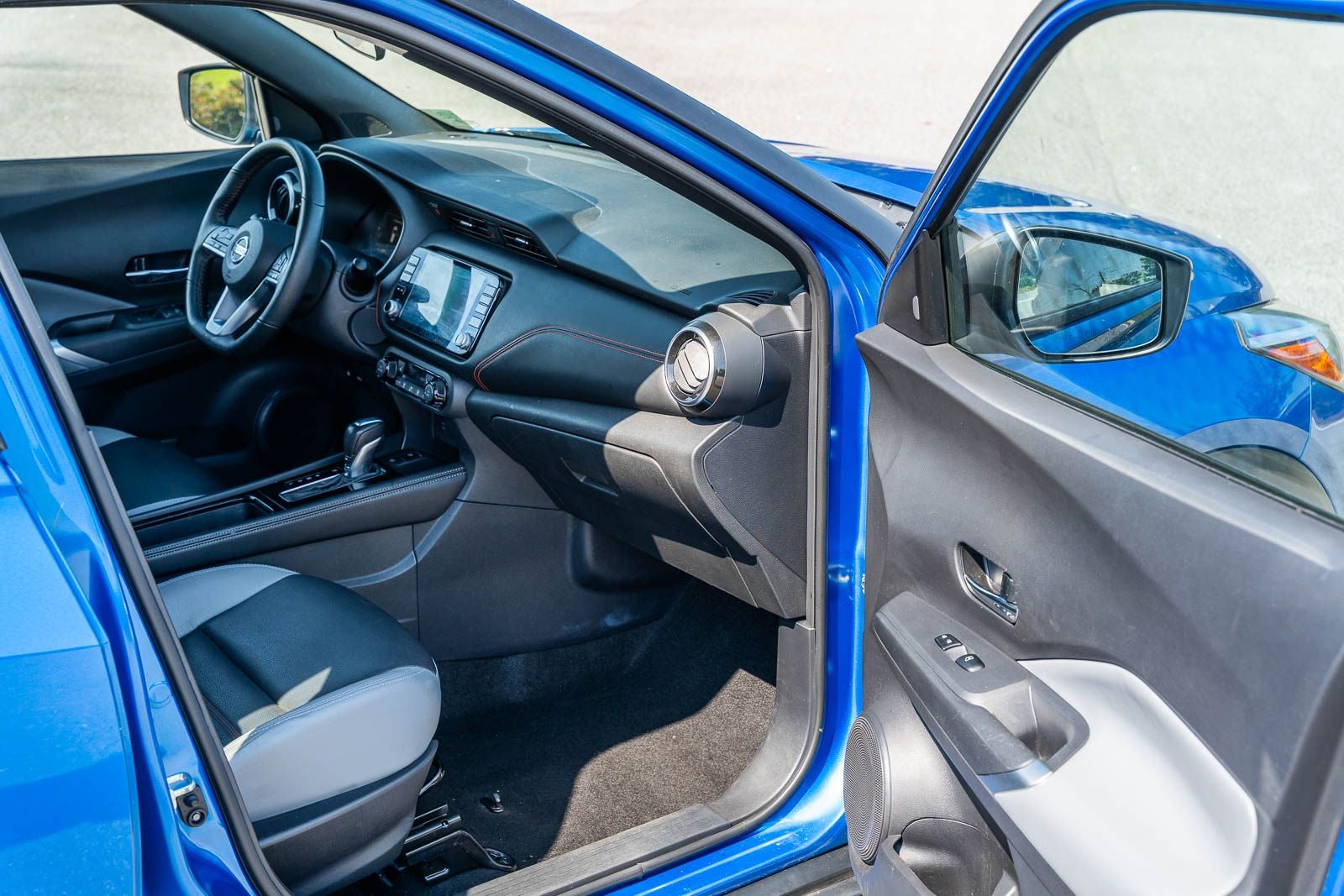 2021 Nissan Kicks SR