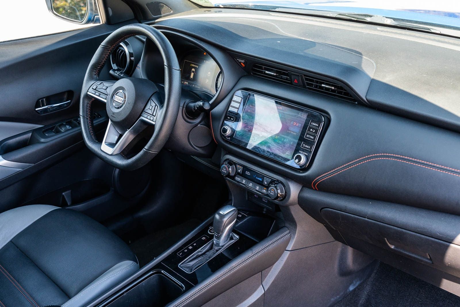 2021 Nissan Kicks SR