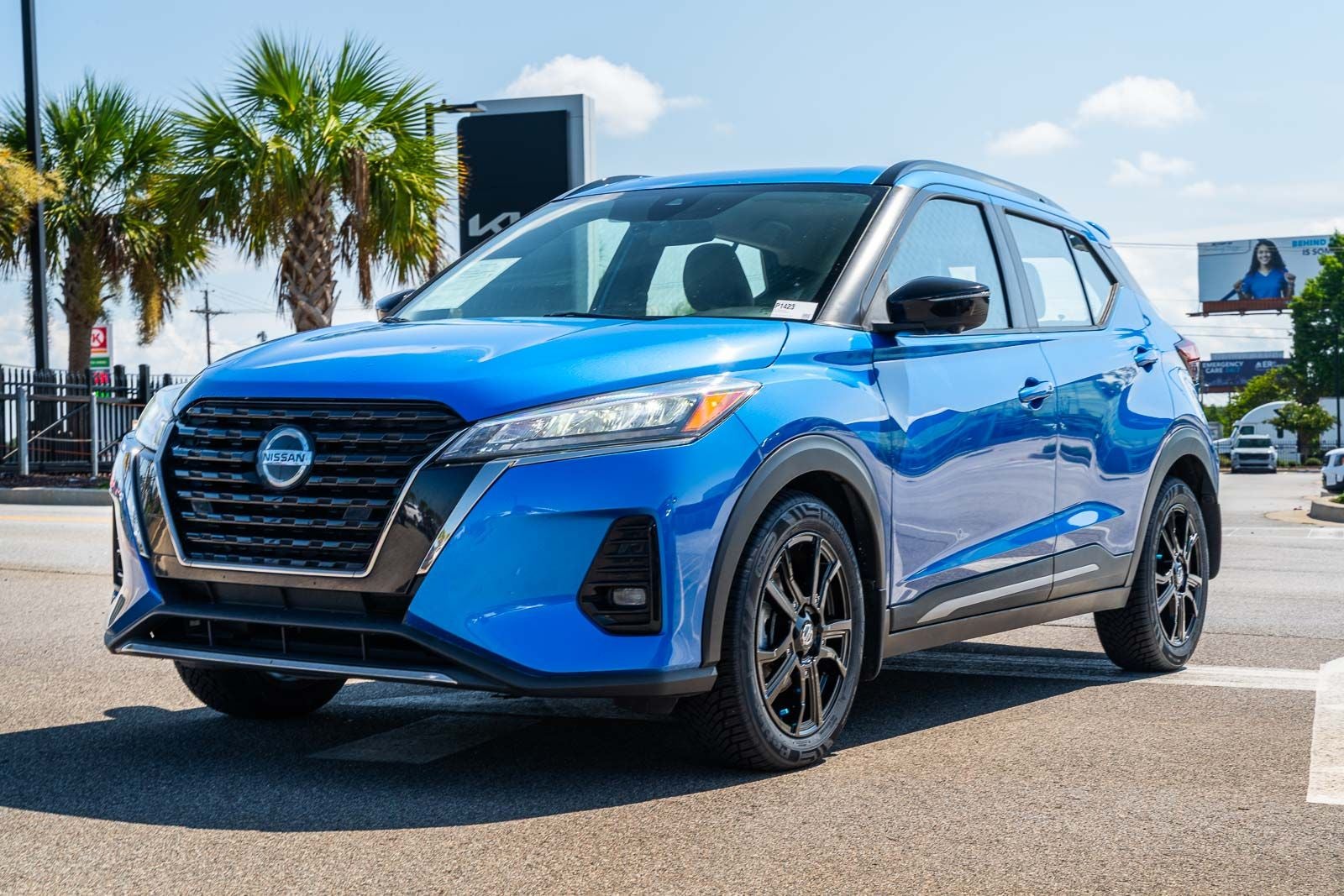 2021 Nissan Kicks SR