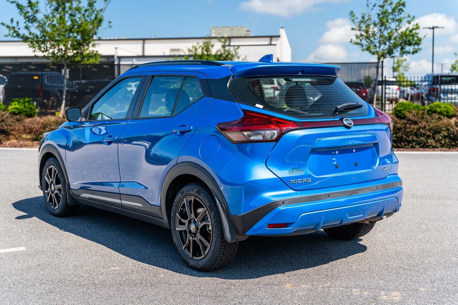 2021 Nissan Kicks SR