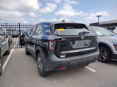 2025 Nissan Kicks S
