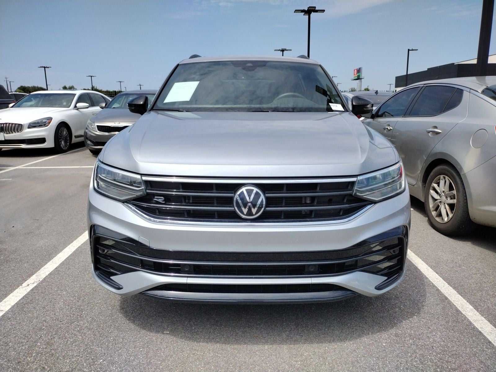 2023 Volkswagen Tiguan 2.0T SE R-Line Black