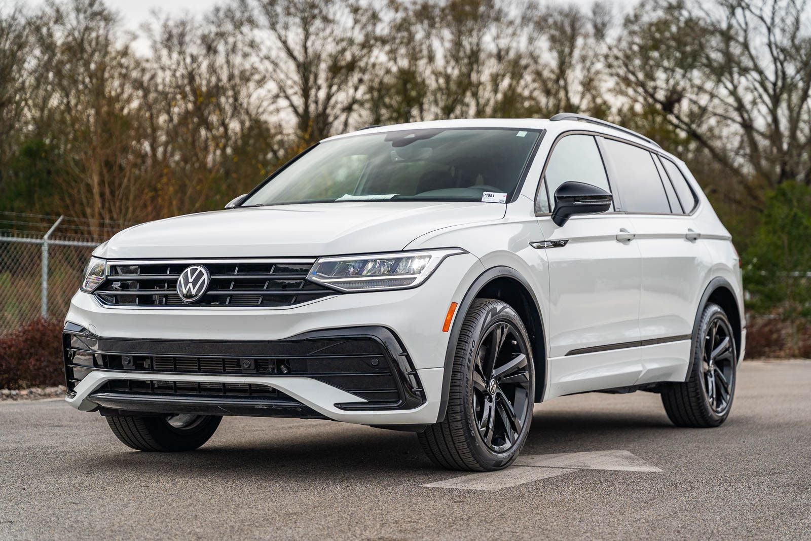 2024 Volkswagen Tiguan 2.0T SE R-Line Black