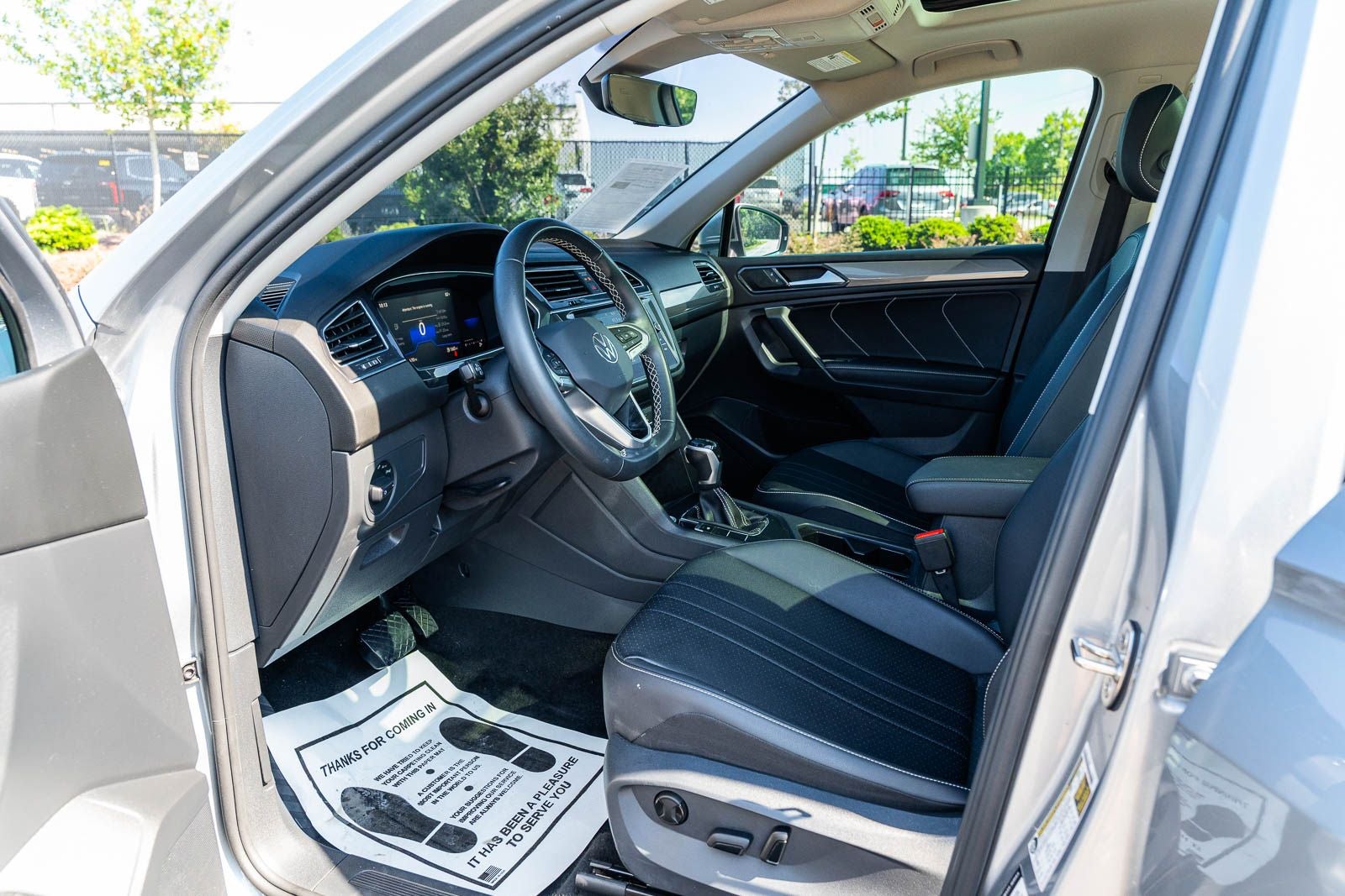 2023 Volkswagen Tiguan 2.0T SE