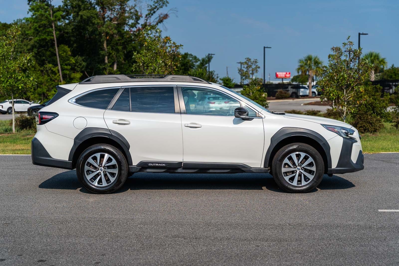 2023 Subaru Outback Premium
