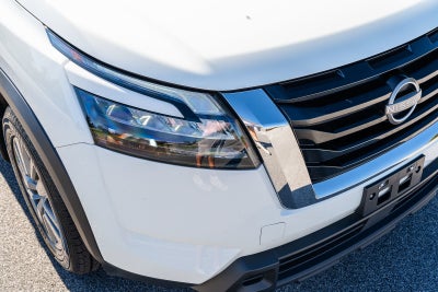2025 Nissan Pathfinder S