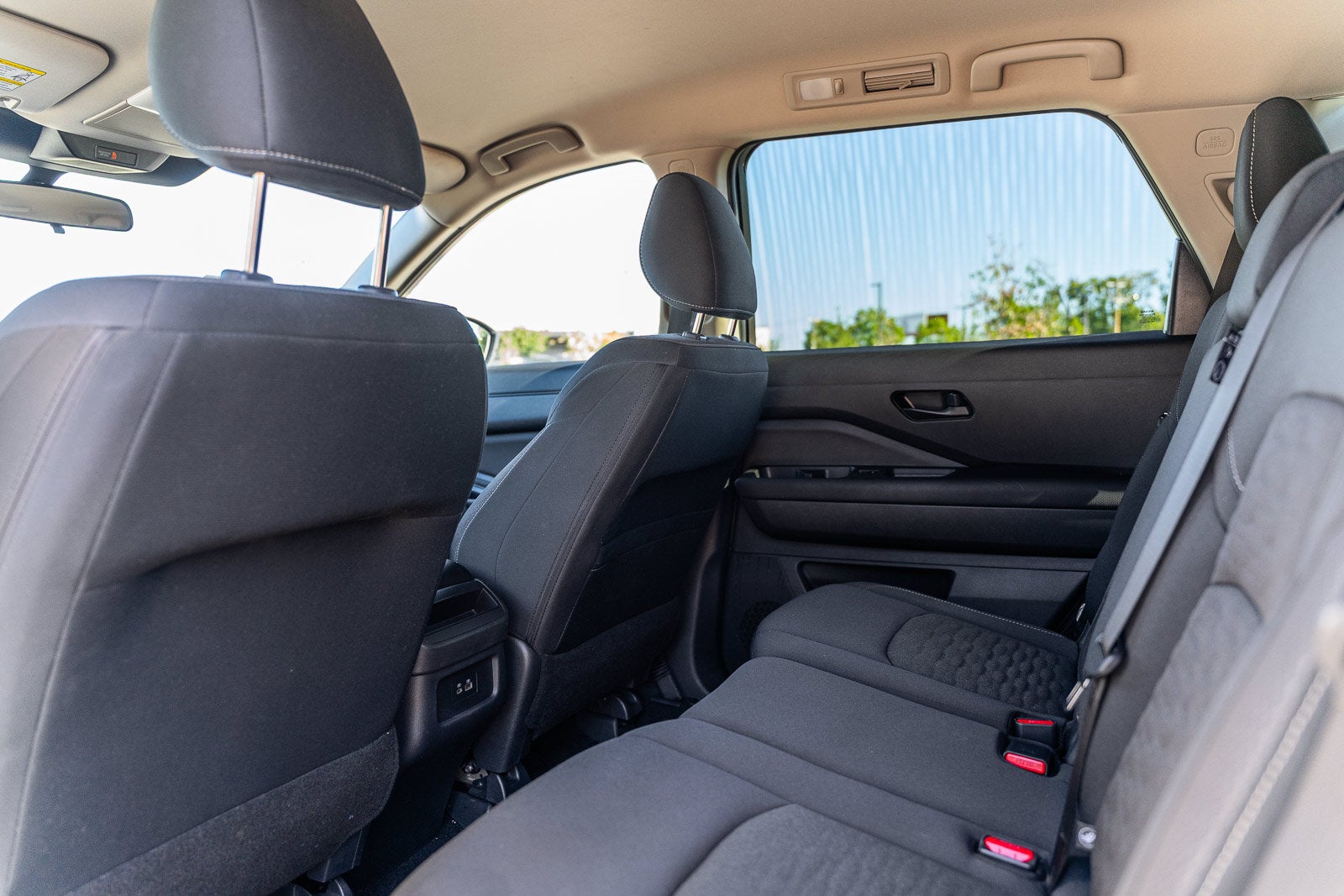 2025 Nissan Pathfinder S