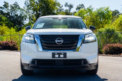 2025 Nissan Pathfinder S