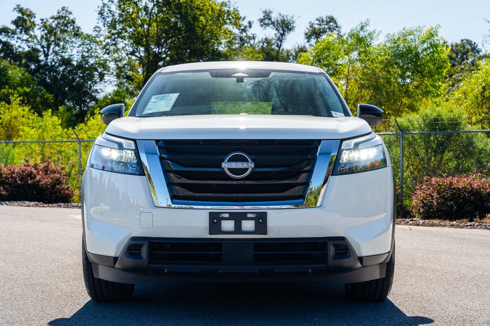 2025 Nissan Pathfinder S
