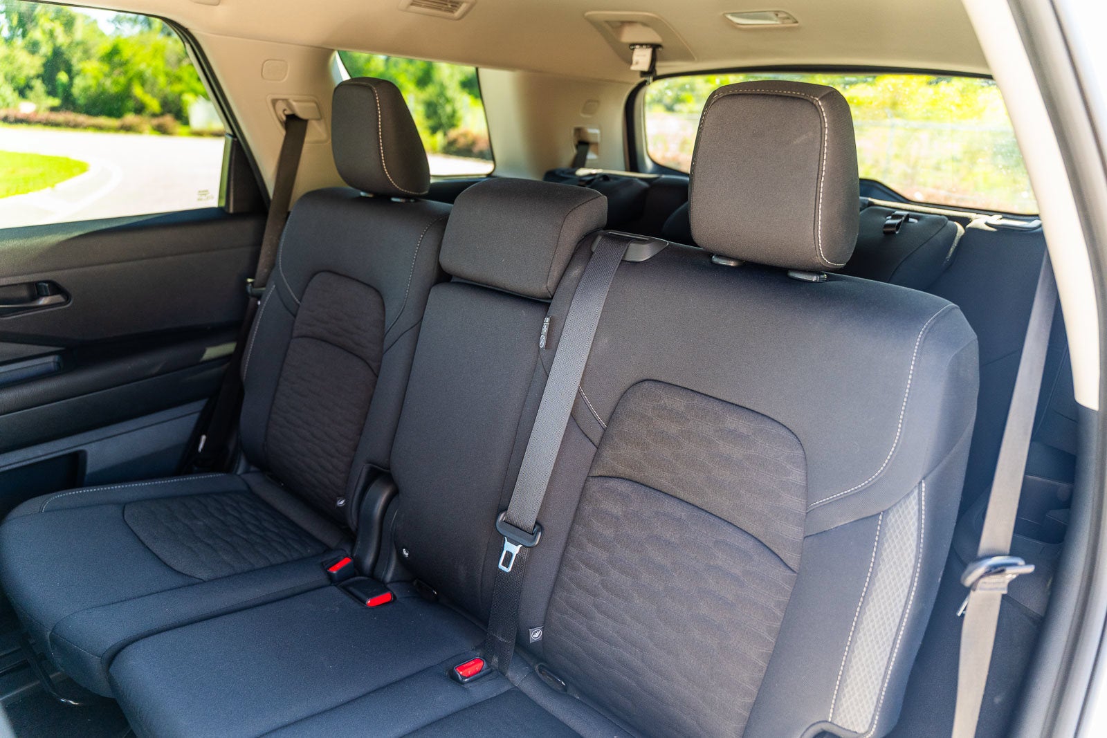 2025 Nissan Pathfinder S