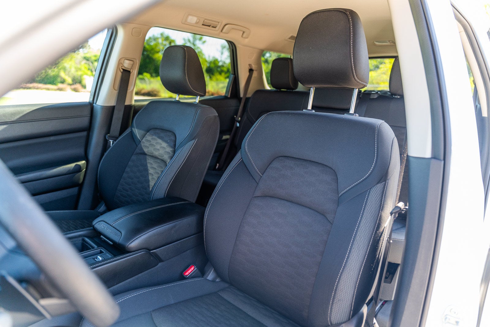 2025 Nissan Pathfinder S