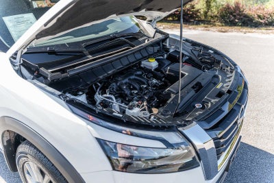 2025 Nissan Pathfinder S
