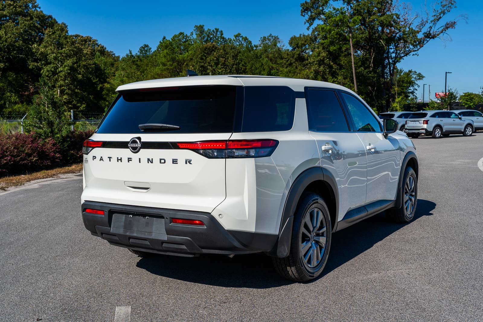 2025 Nissan Pathfinder S