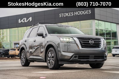 2023 Nissan Pathfinder SV