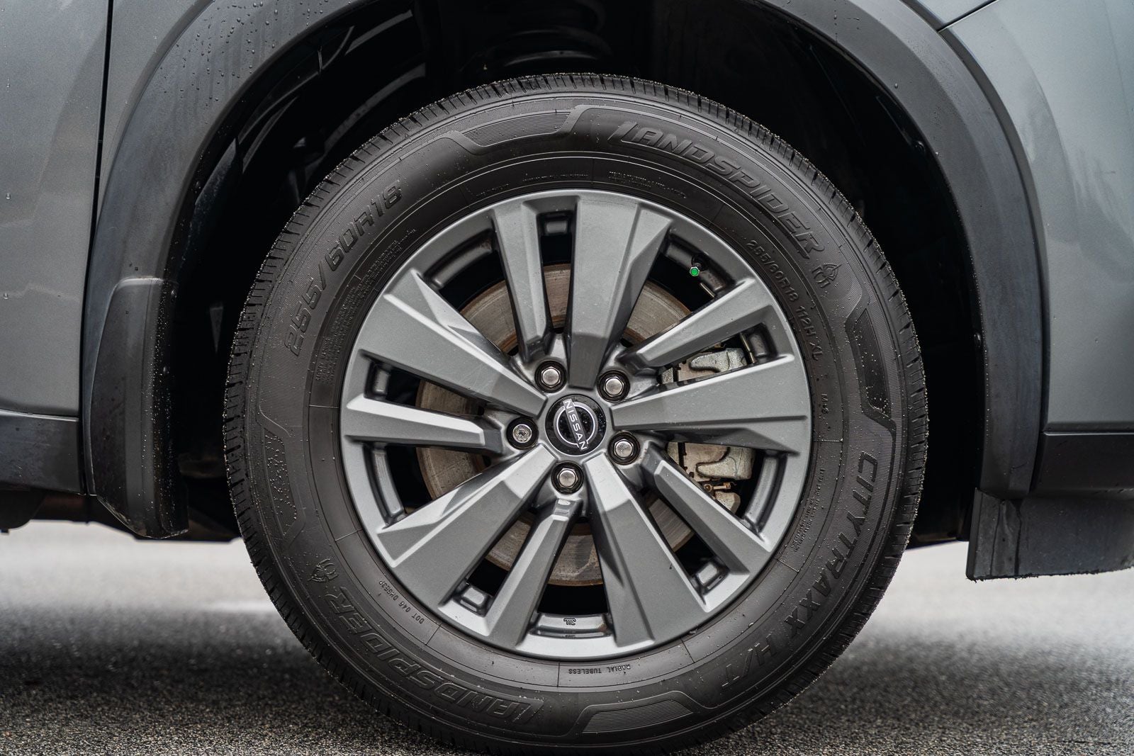 2023 Nissan Pathfinder SV