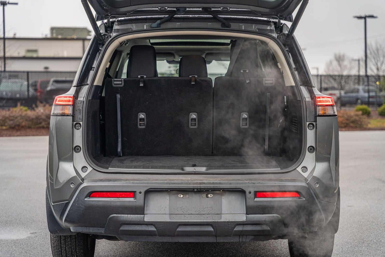 2023 Nissan Pathfinder SV