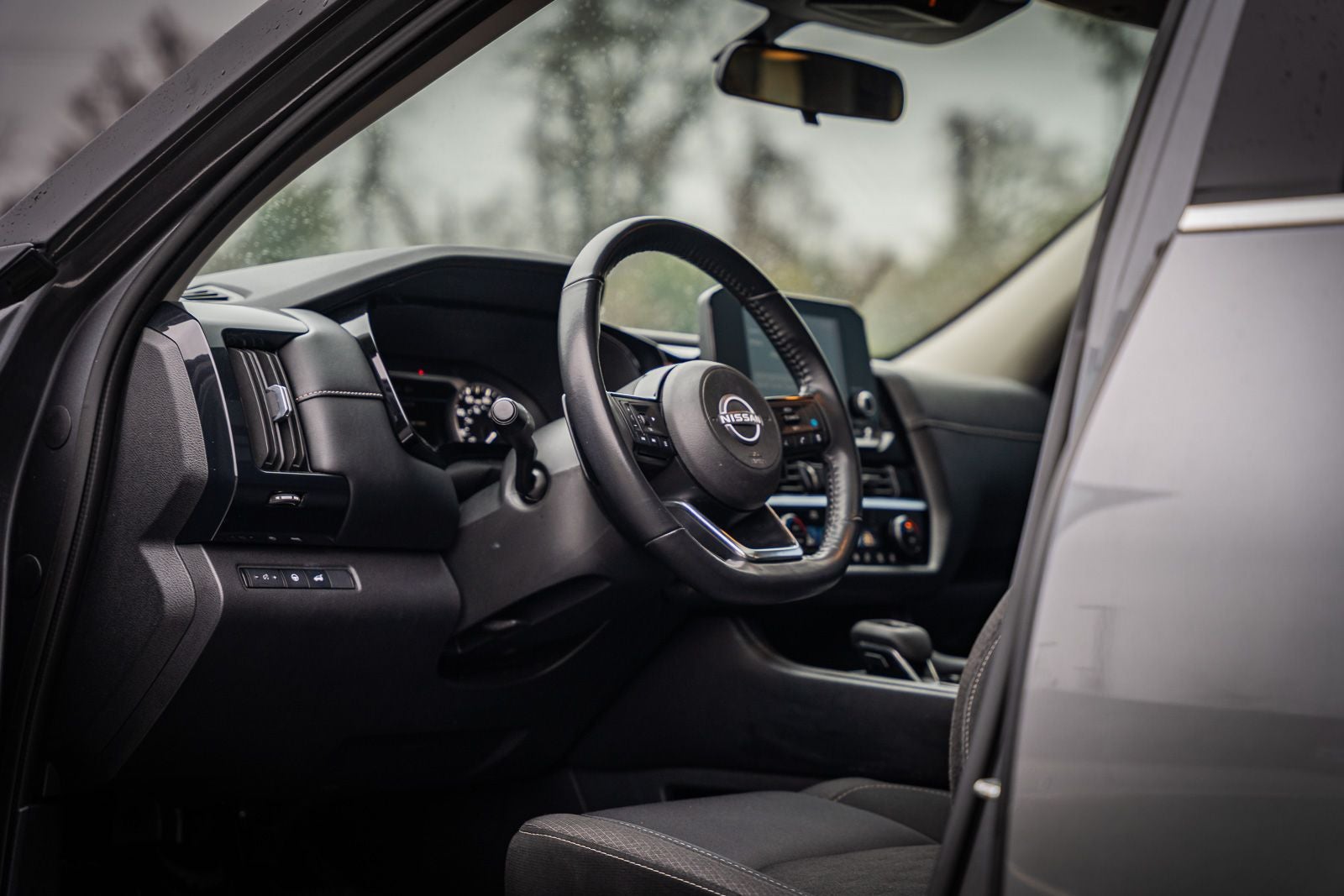 2023 Nissan Pathfinder SV