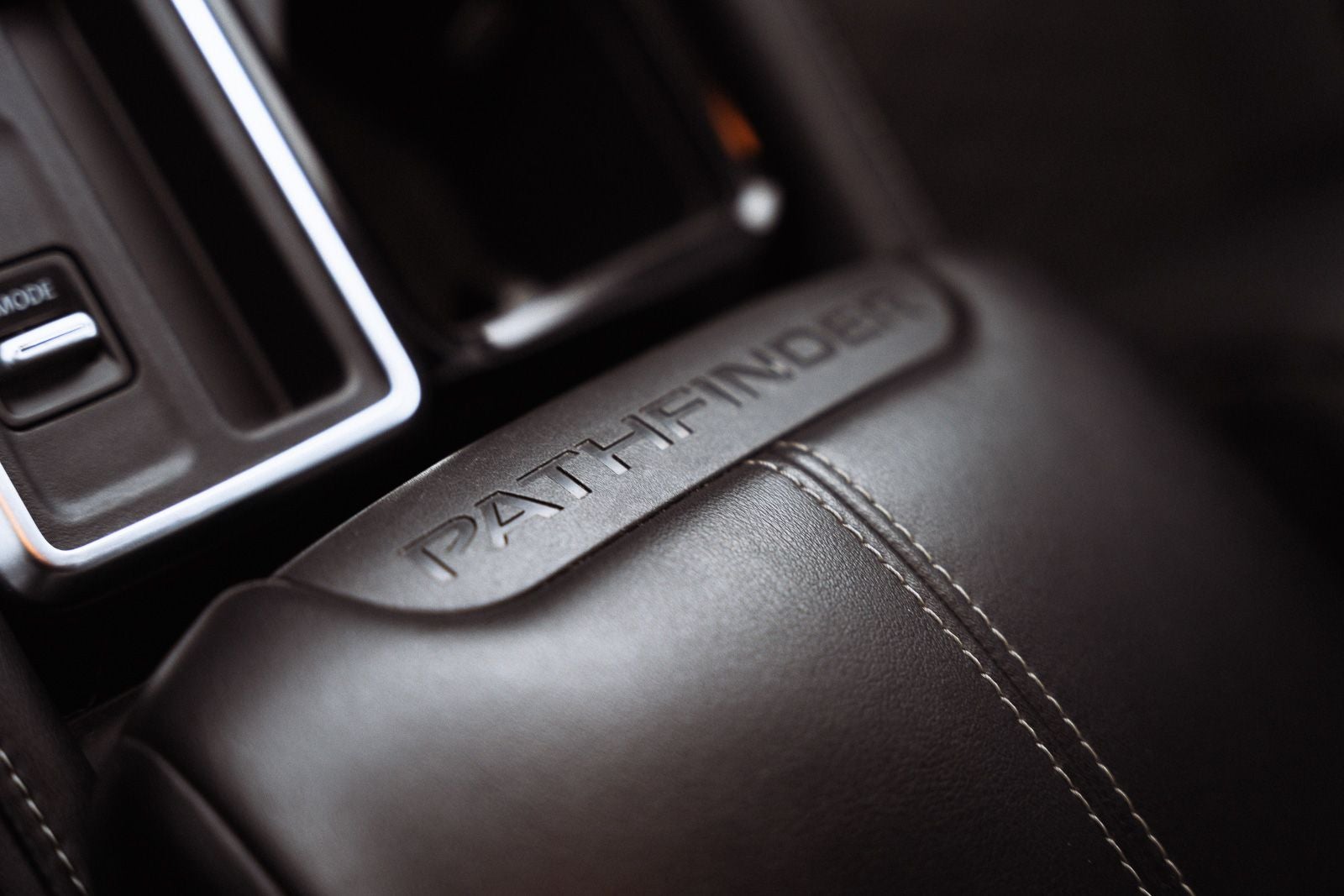 2023 Nissan Pathfinder SV