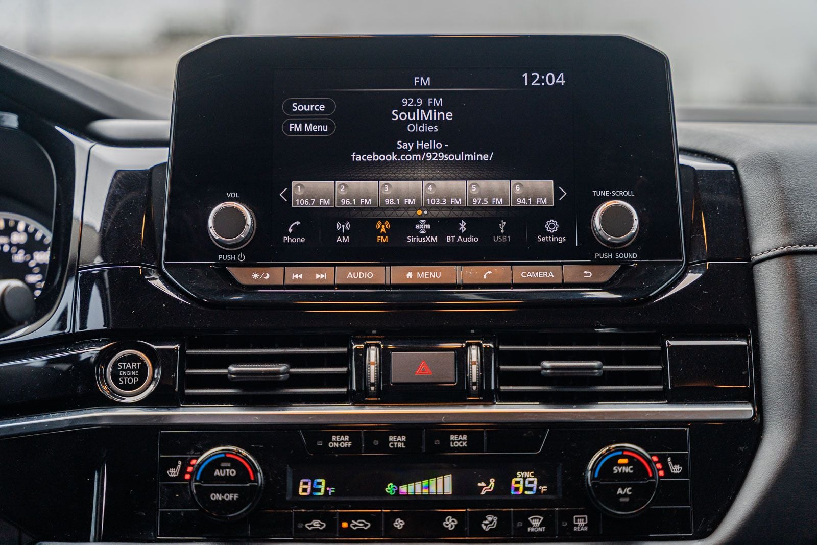 2023 Nissan Pathfinder SV