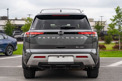 2025 Nissan Pathfinder SL