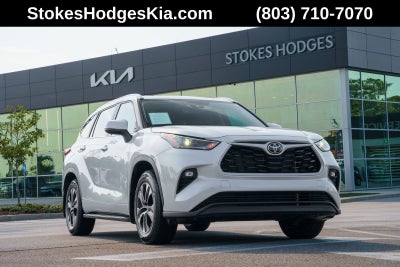 2023 Toyota Highlander XLE