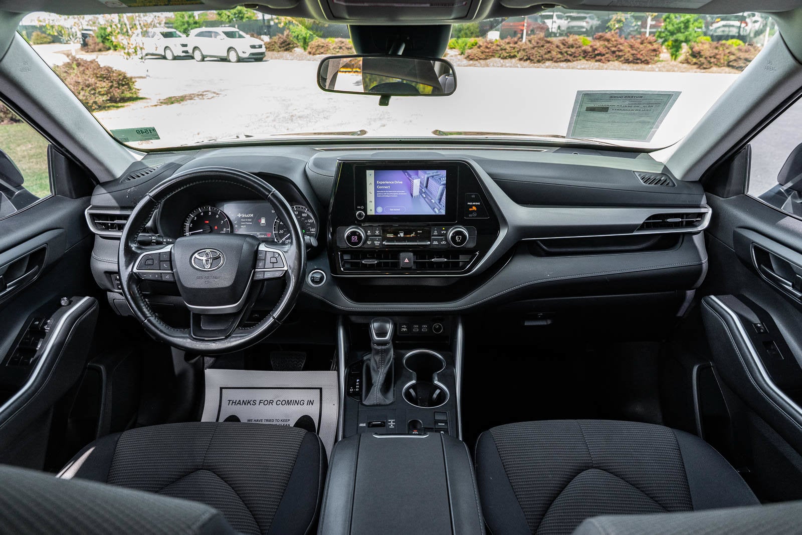 2024 Toyota Highlander LE