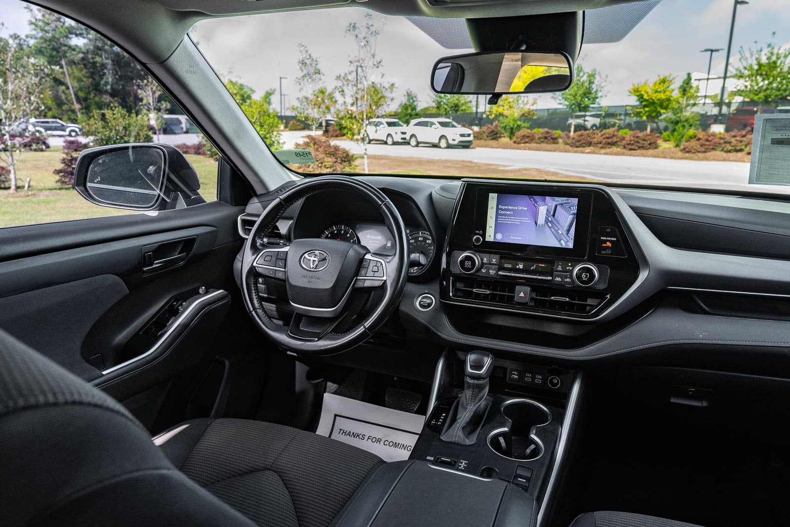2024 Toyota Highlander LE