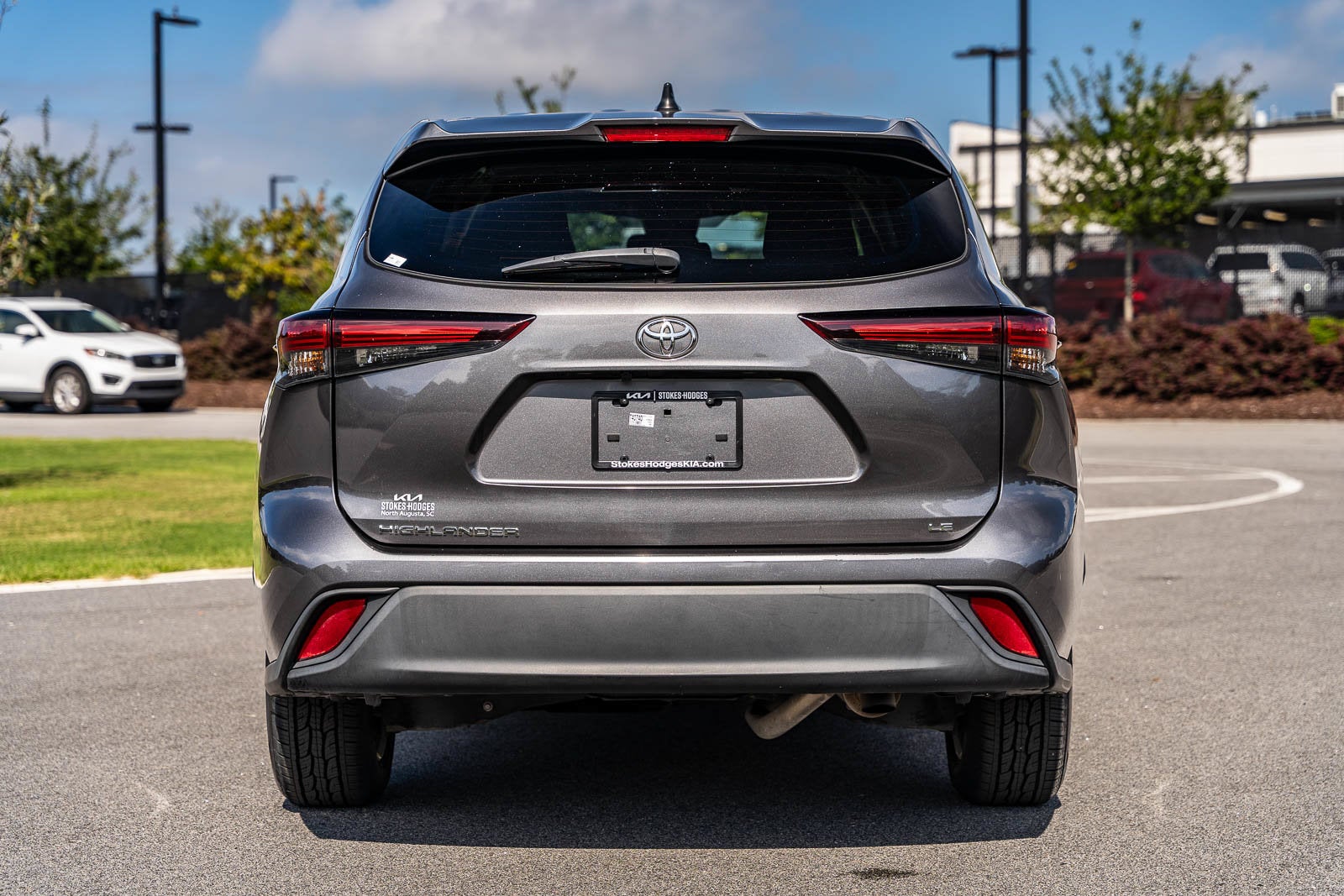 2024 Toyota Highlander LE