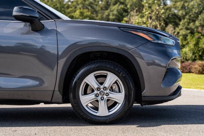 2024 Toyota Highlander LE