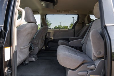2019 Toyota Sienna LE 8 Passenger