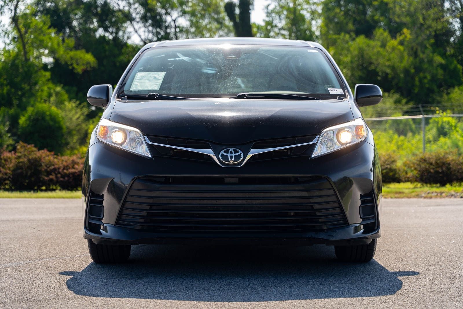 2019 Toyota Sienna LE 8 Passenger