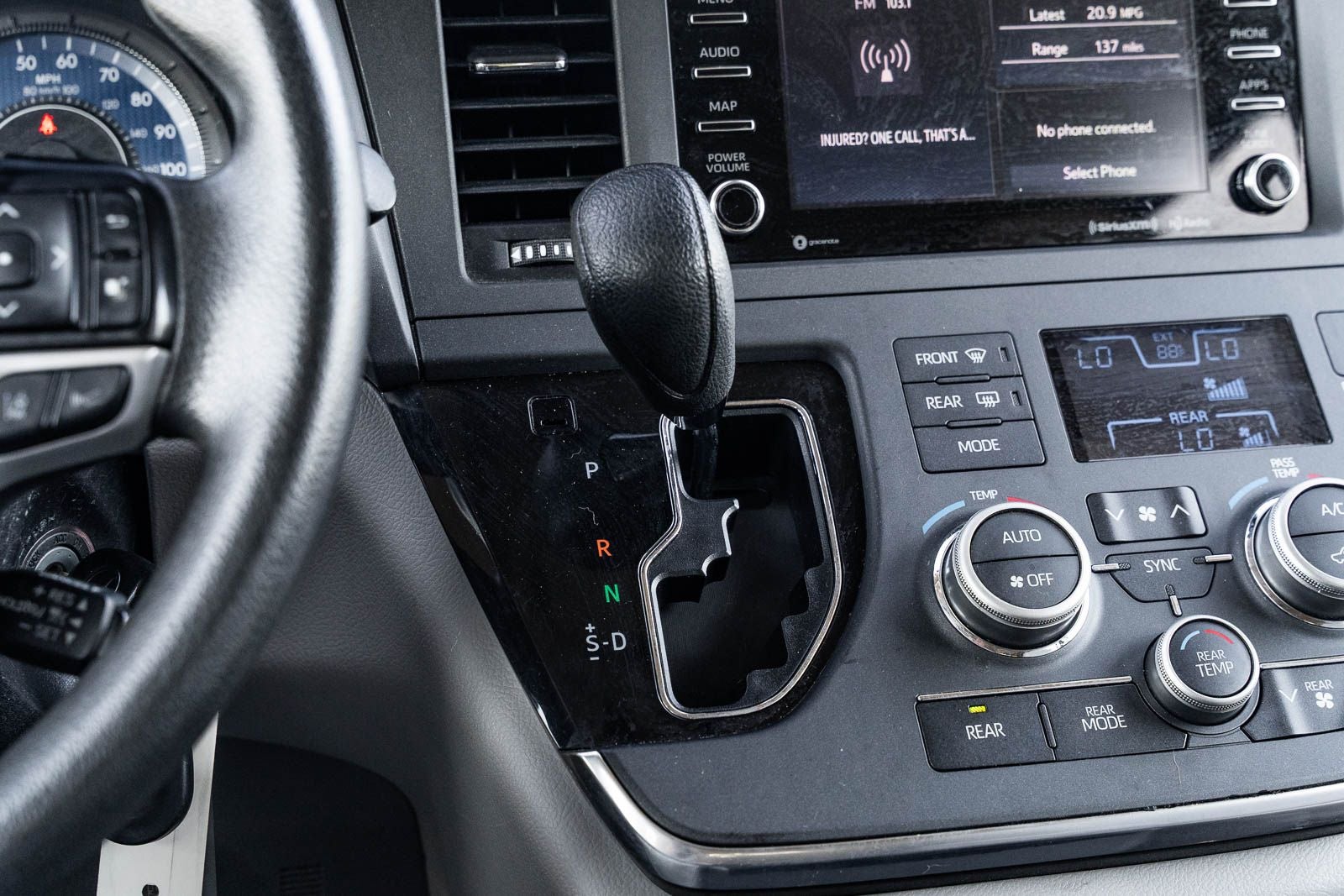 2019 Toyota Sienna LE 8 Passenger