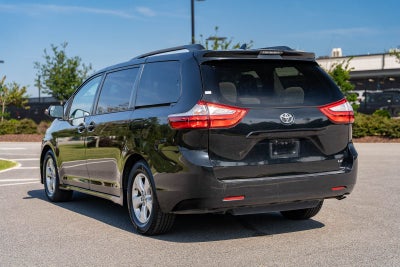 2019 Toyota Sienna LE 8 Passenger